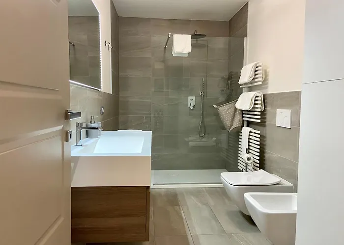 Leoncino 14 Apartmán