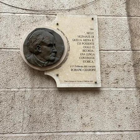 Leoncino 14 Lägenhet